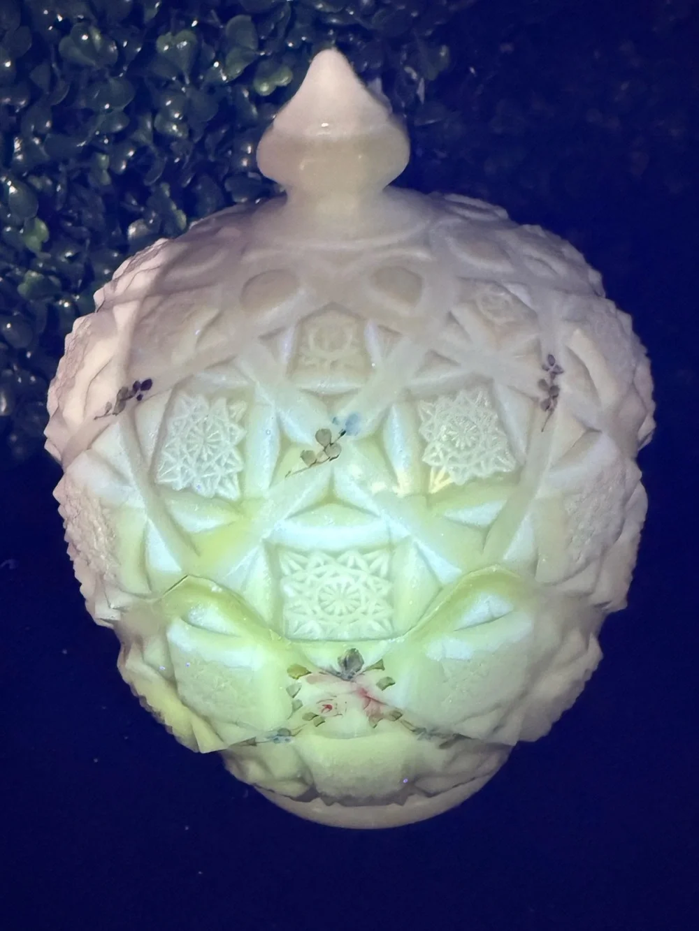 *GLOWS* Vintage Westmoreland Covered Candy Dish w/ Lid